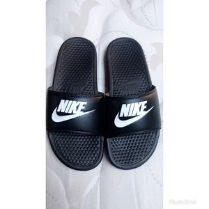 Nike slides